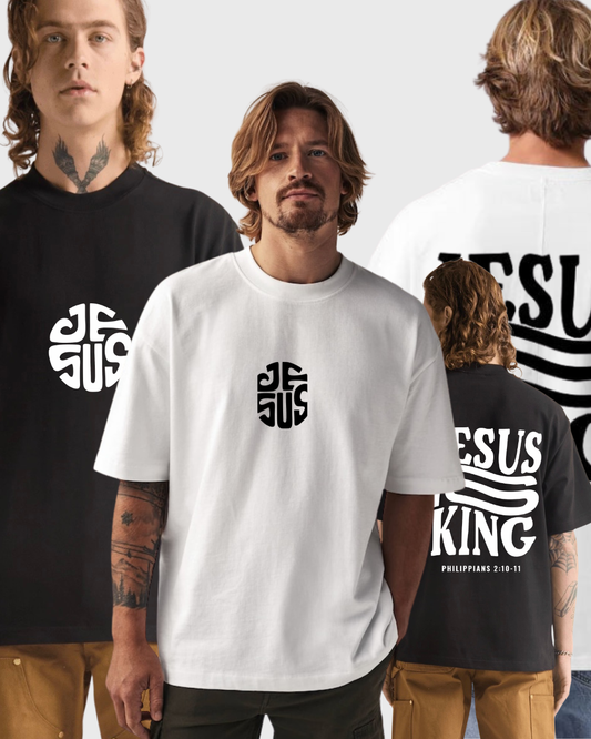JESUS IS KING (Oversize)